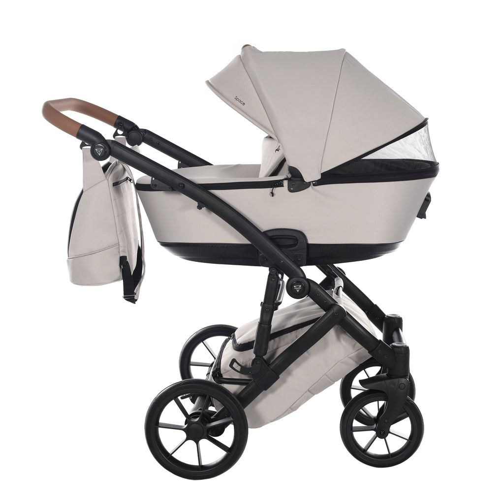 Carro de Bebe Junama Space Beig 02