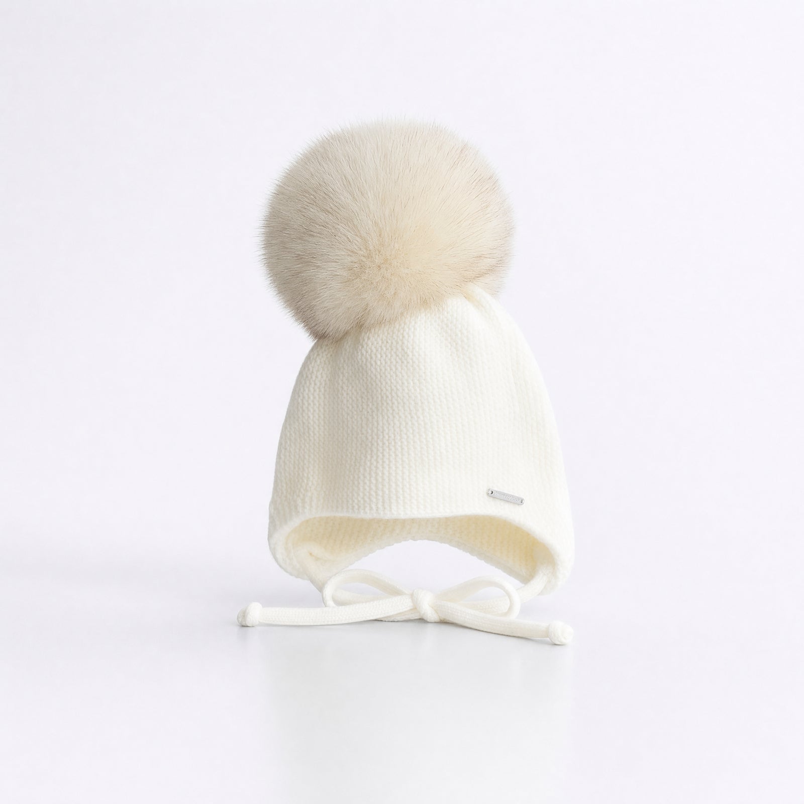 GORRO OREJERO PANGASA BABY MARFIL